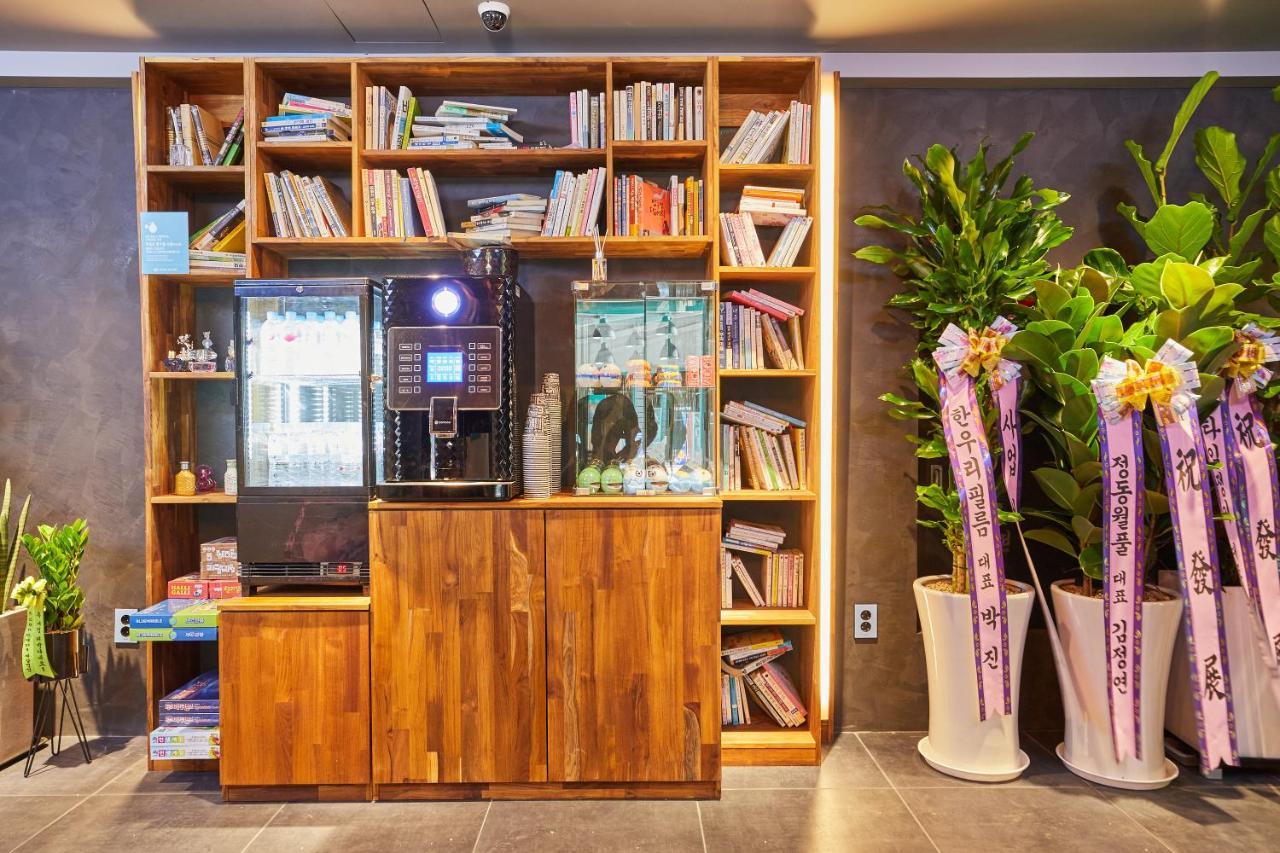 Hotel In Cafe Doksan Séoul Extérieur photo